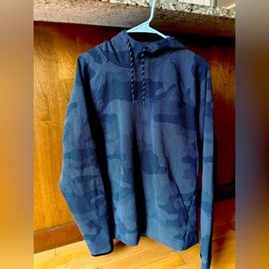 Men’s activewear camo hoodie. Size medium.